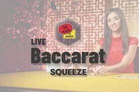 Play Baccarat Squeeze slot by Evolution on oscarspinitalia.it